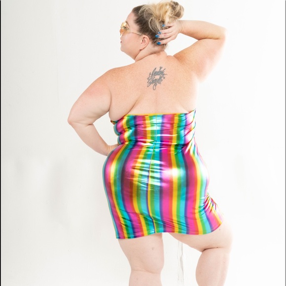 Plus size metallic shiny tube rainbow dress - Picture 5 of 7